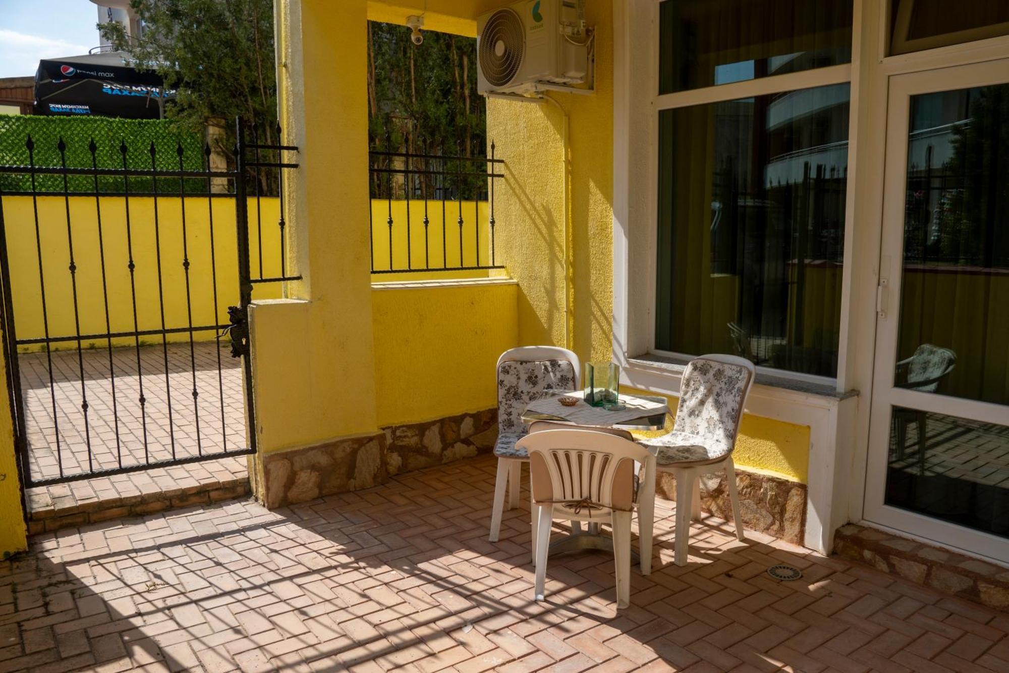 Sunny Apartments Kranevo Quarto foto